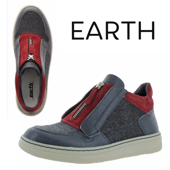 Earth Shoes - Earth Zane High-Top Sneaker in Navy Fabric/Charcoal/Burgundy Sz 8
